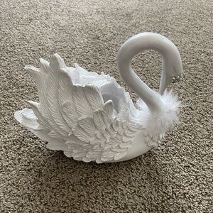 Elegant White Swan Sculpture